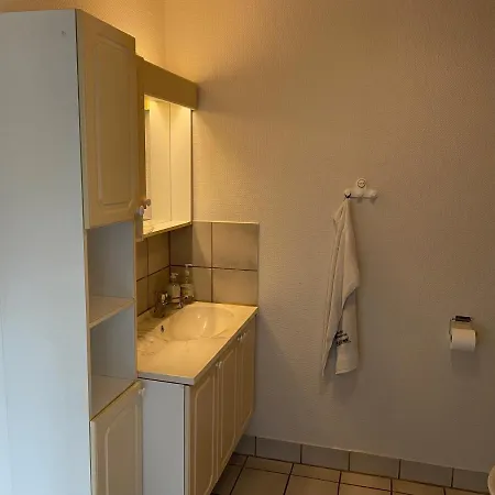 In Brons Apartman *